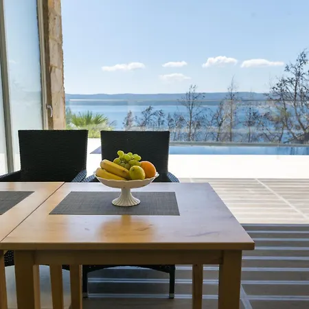 Jolara Appartement Mimice